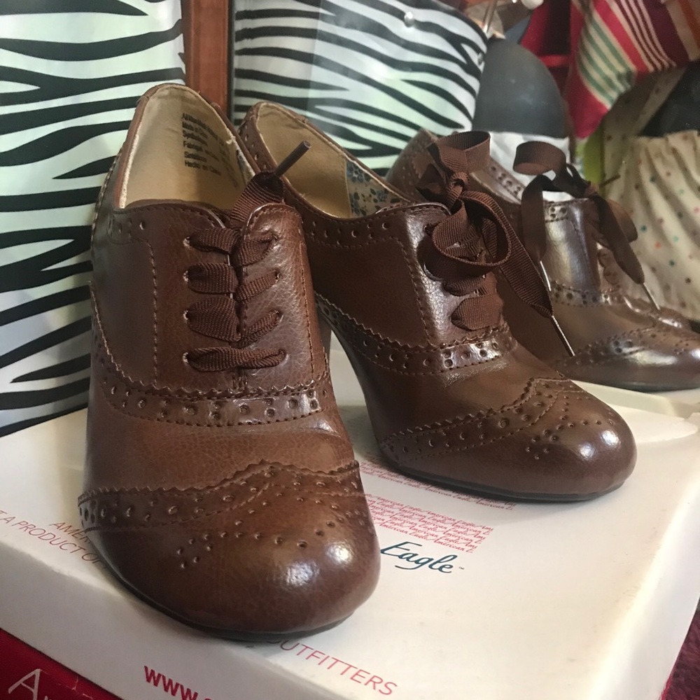 Ankle booties